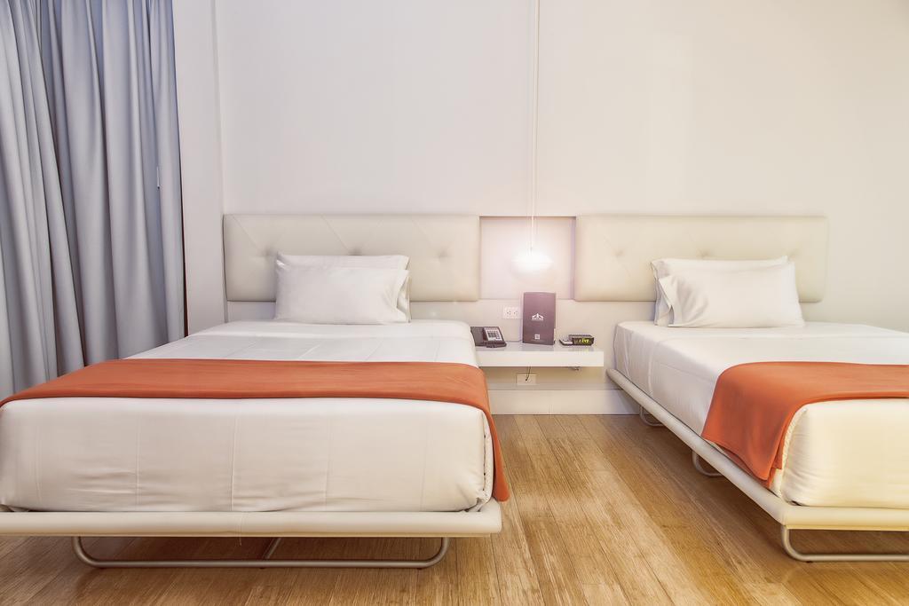 Tryp By Wyndham Zahir 4*