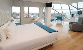 Hotel Tryp By Wyndham Zahir 4*